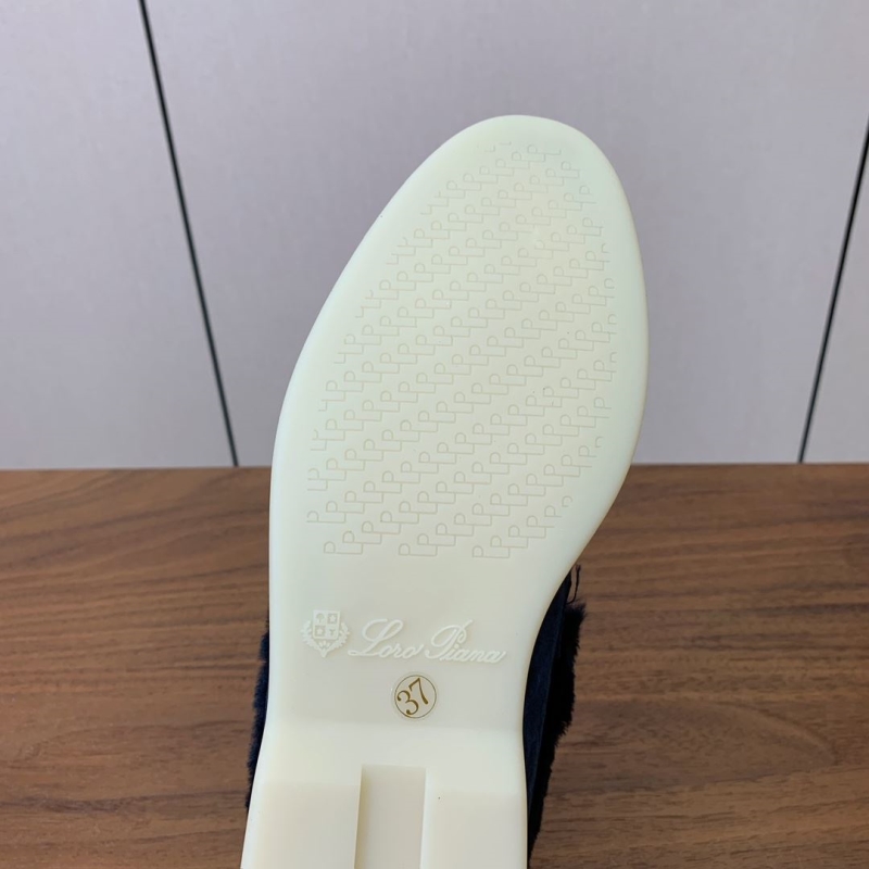 L0r0 P1ana loafers